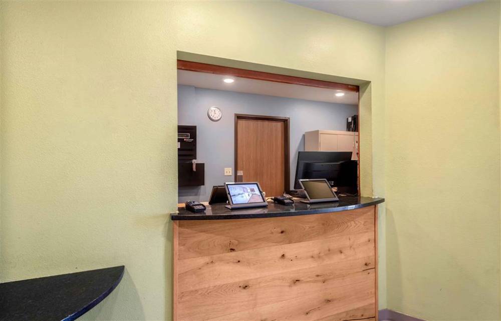 Extended Stay America Select Cos Airport 2