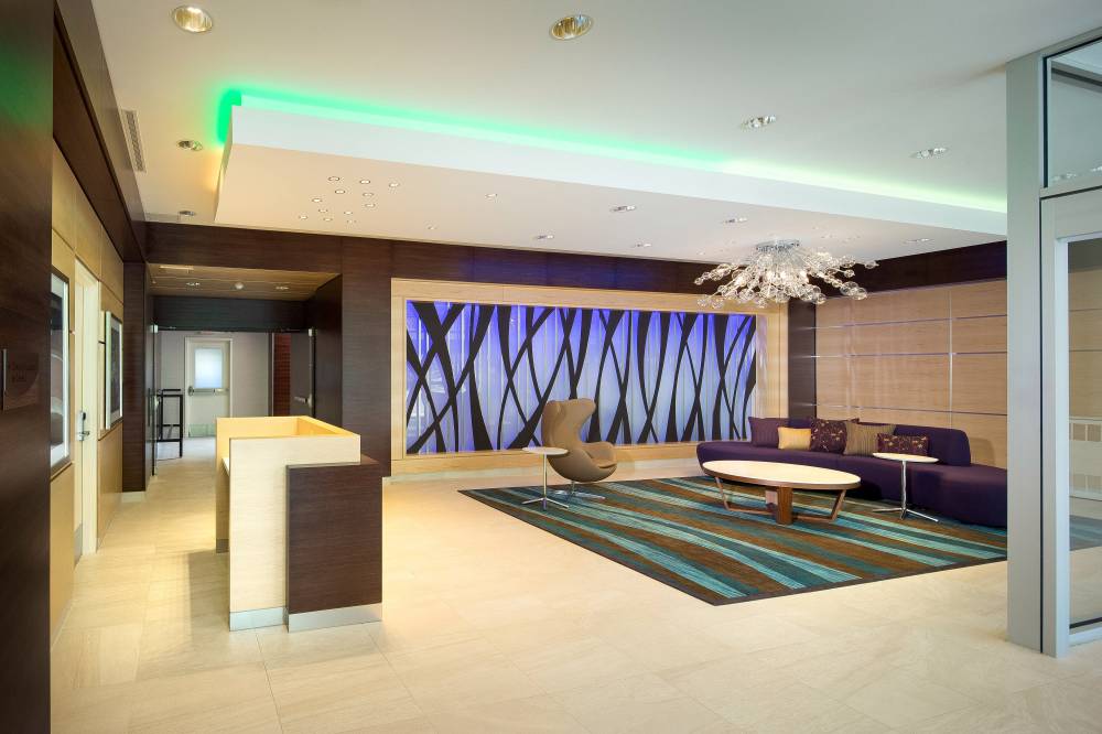 Fairfield Inn And Suites By Marriott Calgary Downtown 10