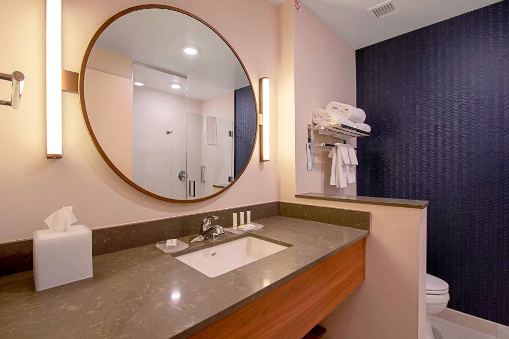 Fairfield Inn And Suites By Marriott Duluth Waterfront 2