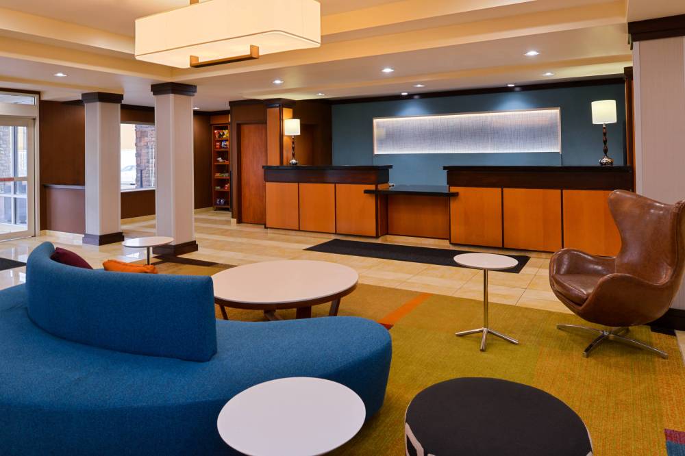 Fairfield Inn And Suites By Marriott Fort Wayne 9