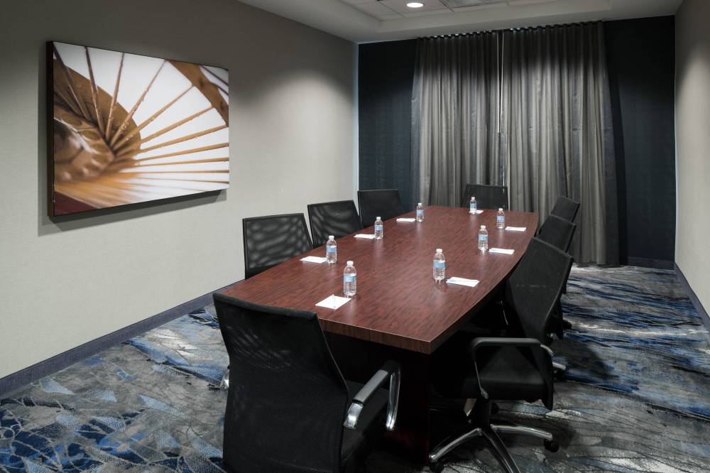 Fairfield Inn And Suites By Marriott Orlando At Seaworld 6