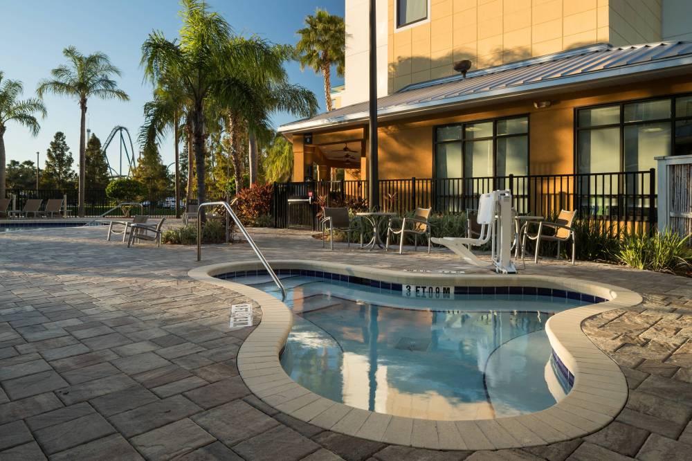 Fairfield Inn And Suites By Marriott Orlando At Seaworld 10