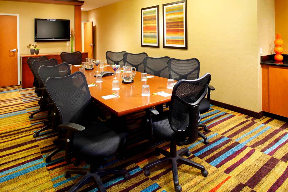 Fairfield Inn And Suites By Marriott Pittsburgh Neville Island 7