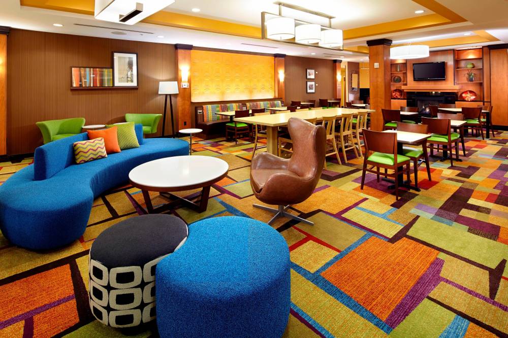 Fairfield Inn And Suites By Marriott Pittsburgh Neville Island 8