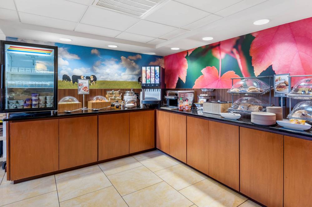 Fairfield Inn By Marriott Portland Maine Mall 7