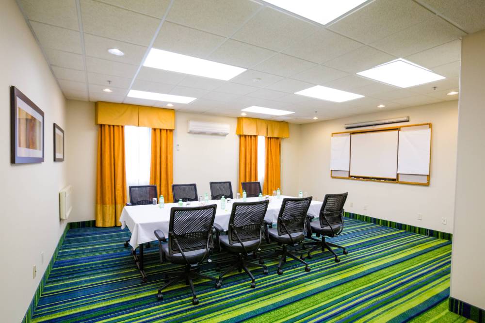 Fairfield Inn By Marriott Toronto Oakville
