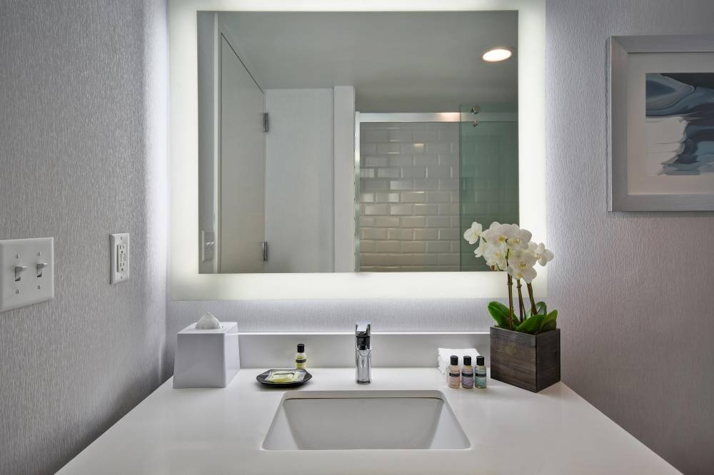 Four Points By Sheraton Boston Newton