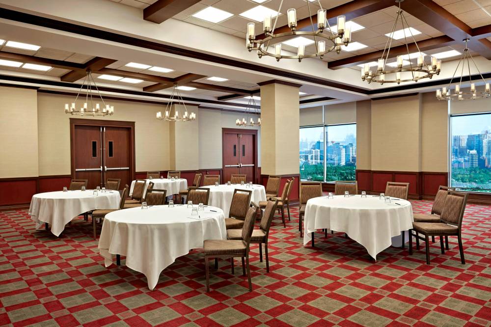 Four Points By Sheraton Calgary Airport 3