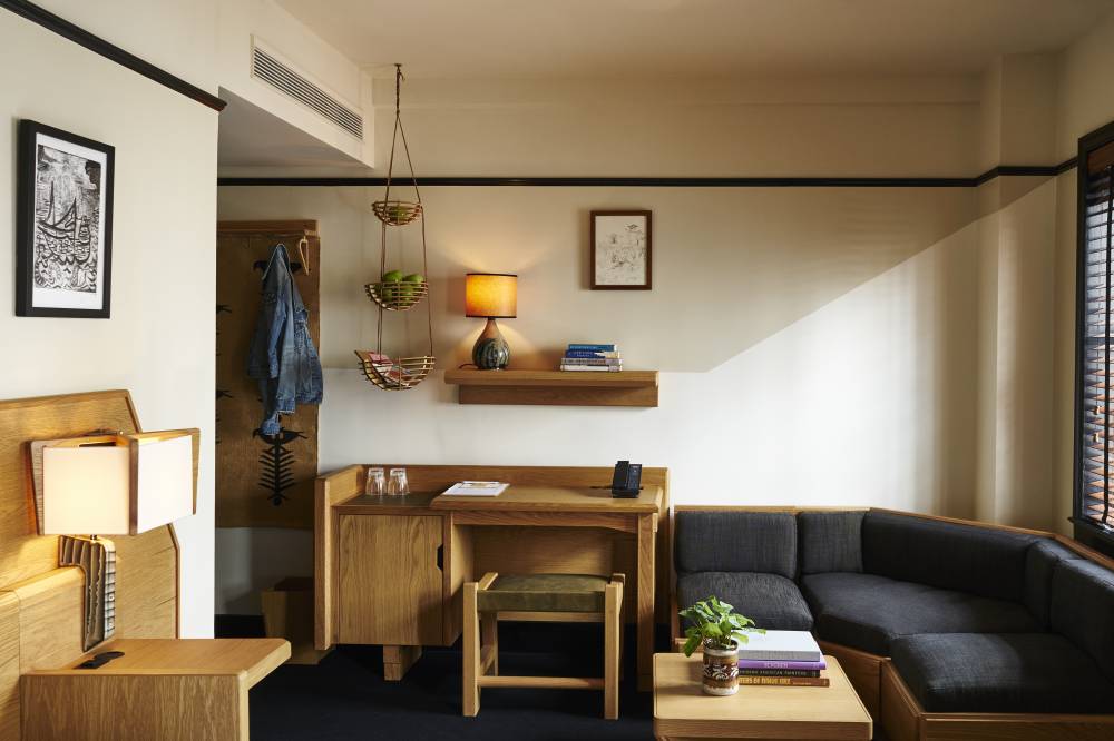 Premium King Room Seating Area