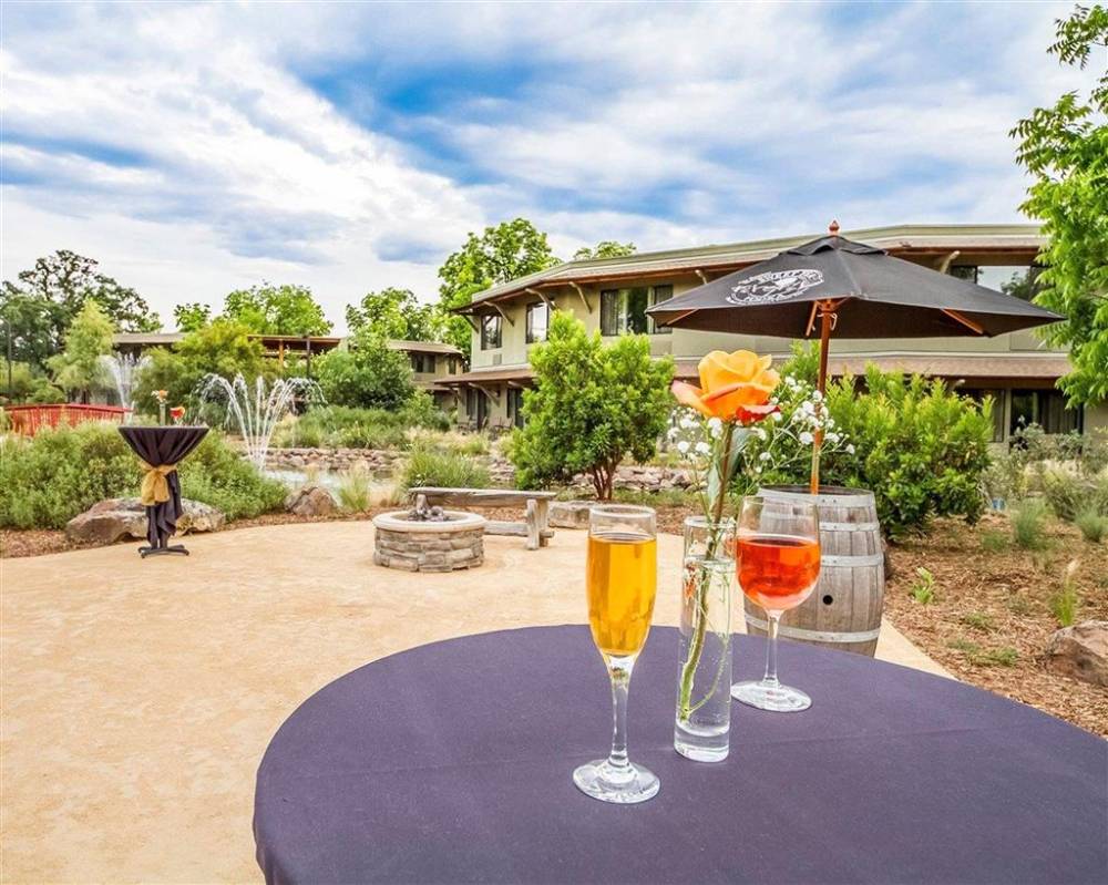 Gaia Hotel And Spa Redding Ascend Hotel  2