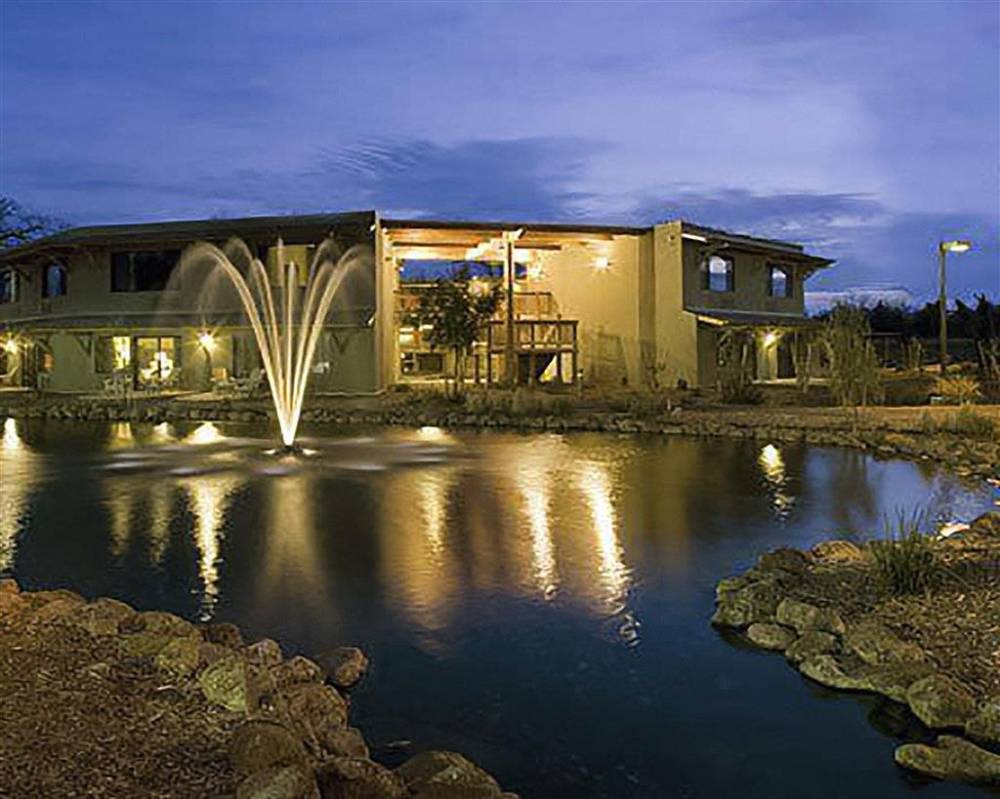 Gaia Hotel And Spa Redding Ascend Hotel  8