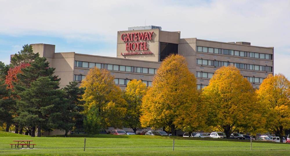 Gateway Hotel And Conference Center 4