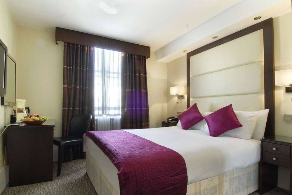 Grand Royale Hyde Park 4