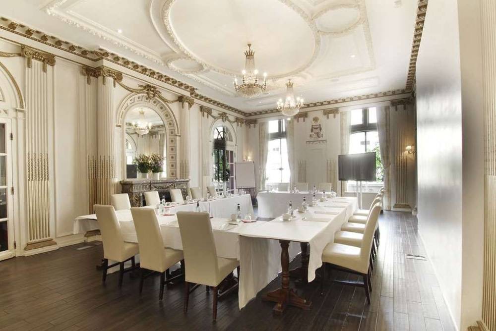 Grand Royale Hyde Park 6