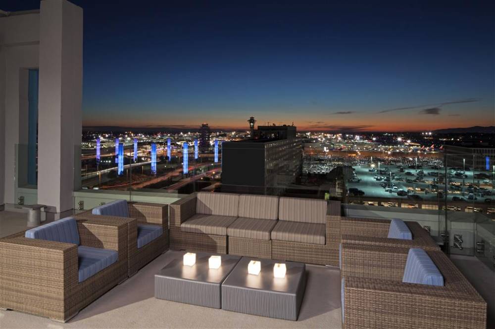 H Hotel Los Angeles, Curio Collection B