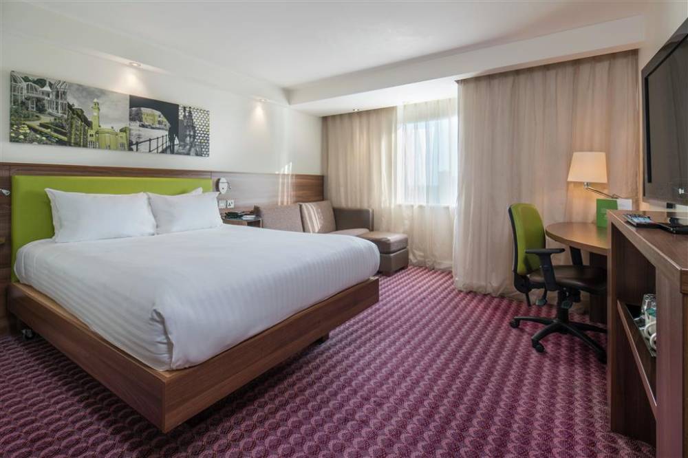 Hampton By Hilton Birmingham Broad Street 3