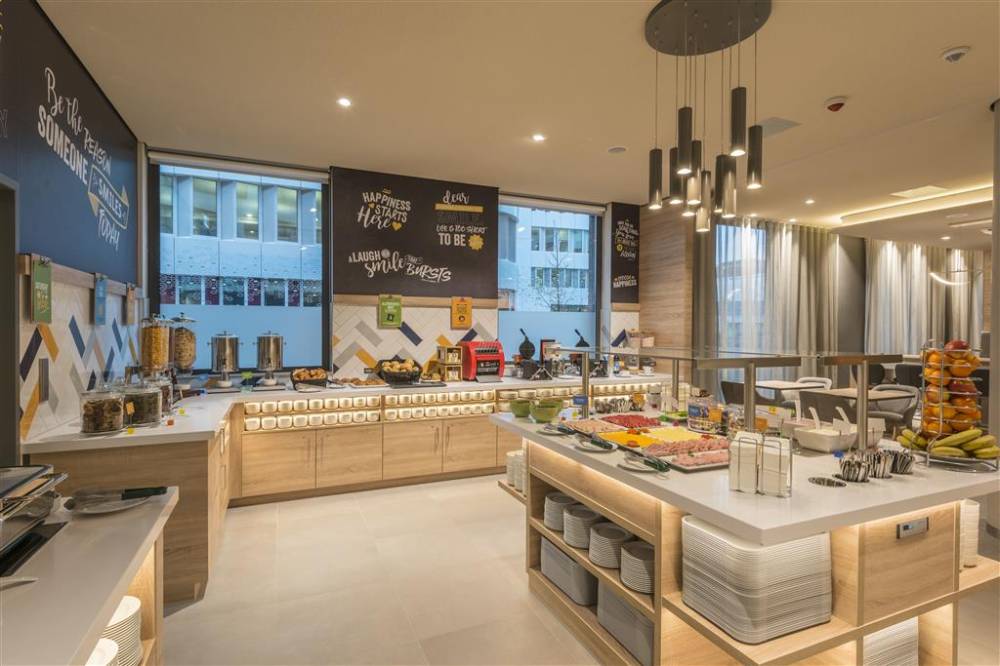 Hampton By Hilton Frankfurt Airport 4