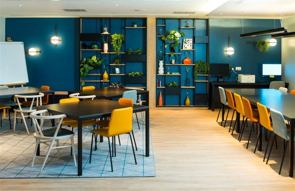 Hampton By Hilton London Park Royal 2