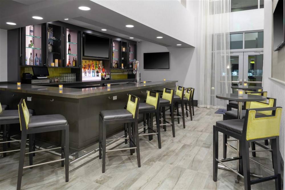 Hampton Inn & Suites By Hilton-irvi 4