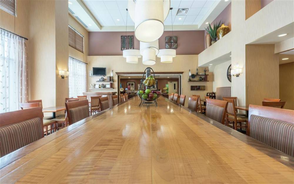 Hampton Inn & Suites By Hilton Moncton 3