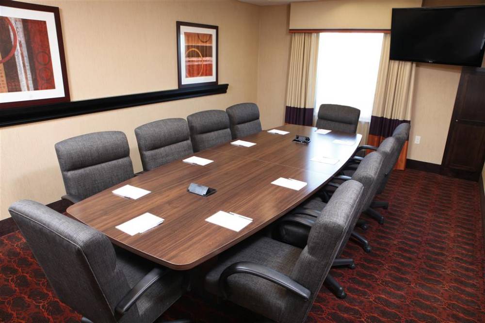 Hampton Inn & Suites Fargo Medical  2