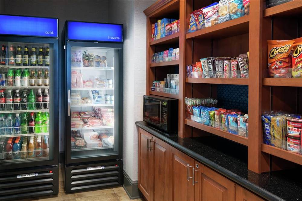 Hampton Inn & Suites Orlando Airport @ Gateway Village, Fl 6