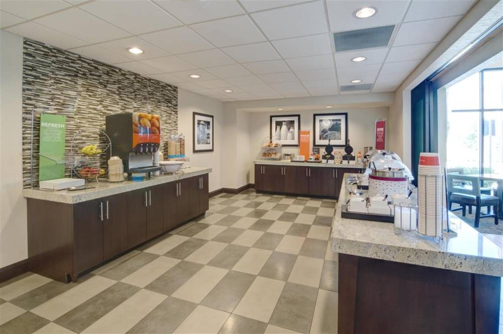Hampton Inn & Suites Trophy Club -  3