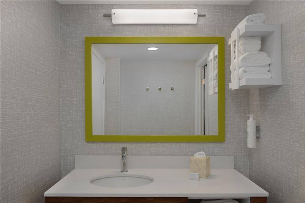 Hampton Inn And Suites By Hilton Toronto Downtown 8