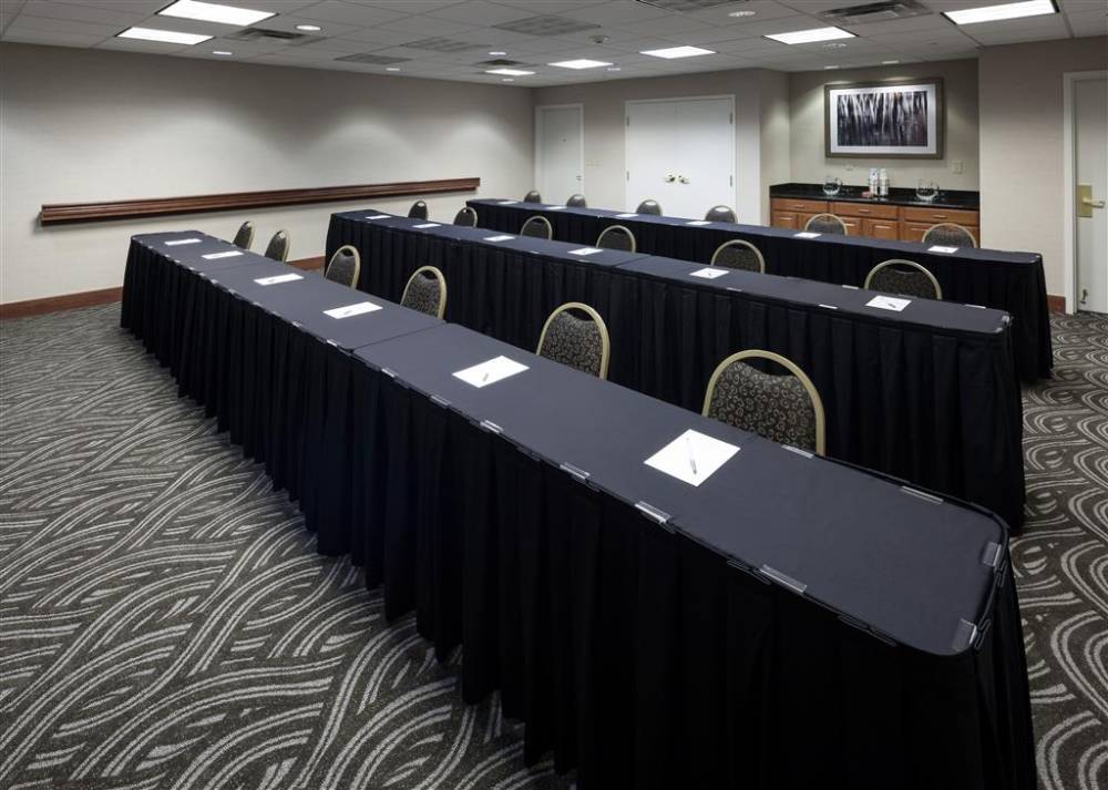 Hampton Inn And Suites Davenport 2