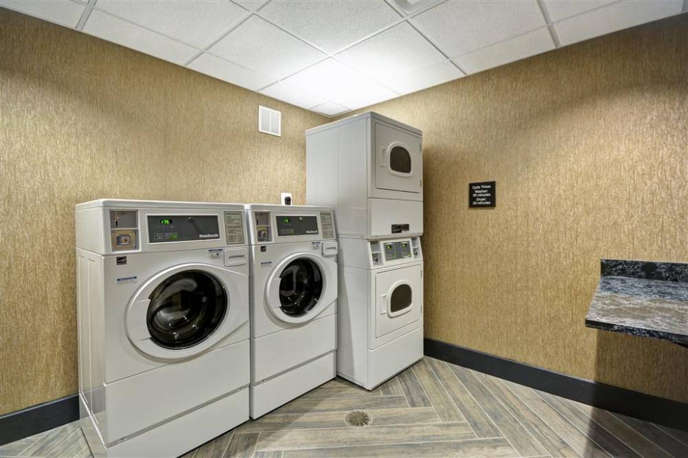 Hampton Inn And Suites Detroit/warren 4