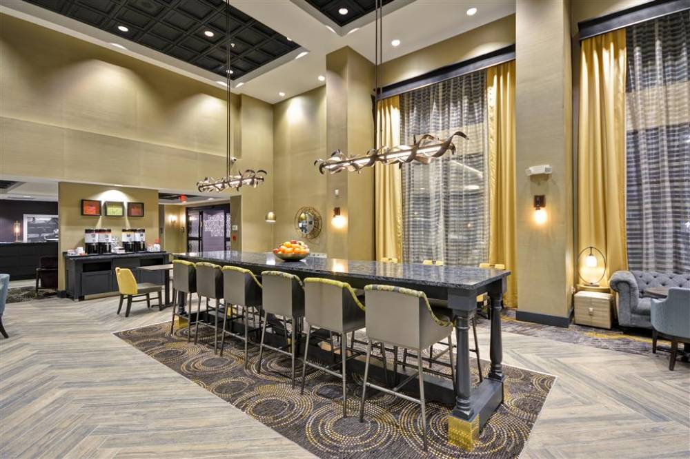 Hampton Inn And Suites Detroit/warren 3