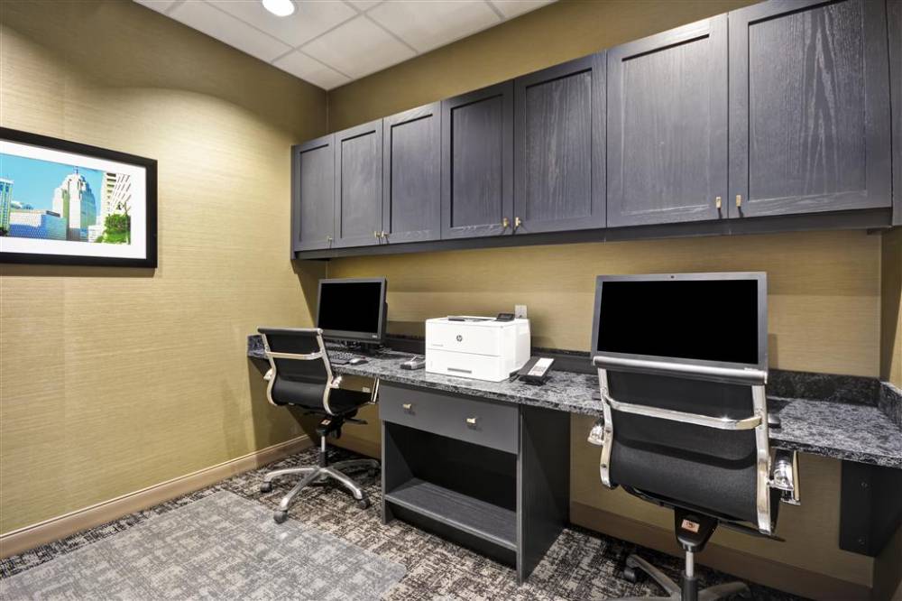 Hampton Inn And Suites Detroit/warren 5
