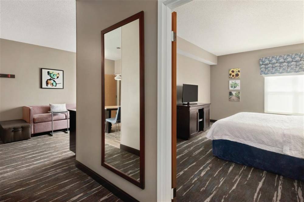 Hampton Inn And Suites Ft. Wayne-north 8