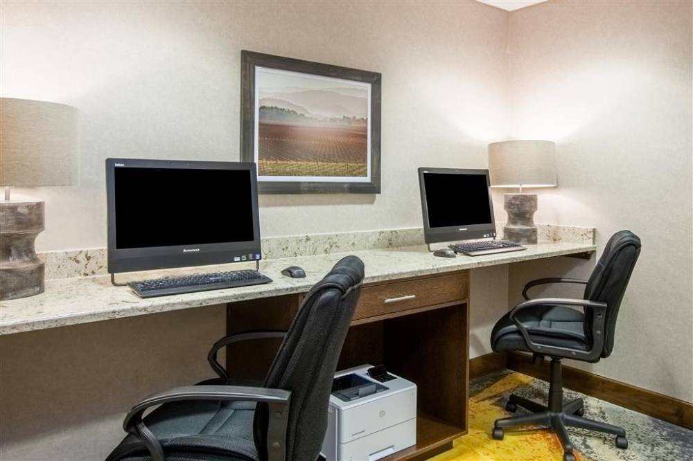 Hampton Inn And Suites Pasco/tri-cities 10