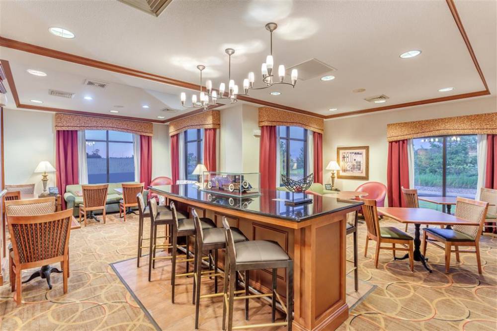 Hampton Inn Auburn  In 2
