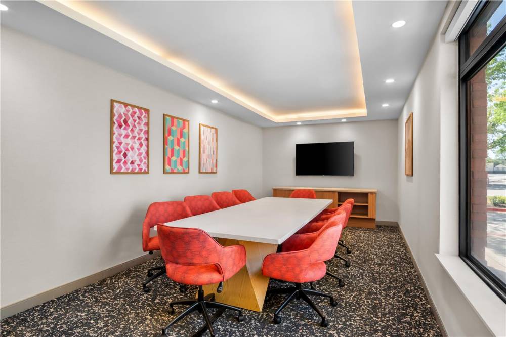 Hampton Inn By Hilton Addison Dallas 2