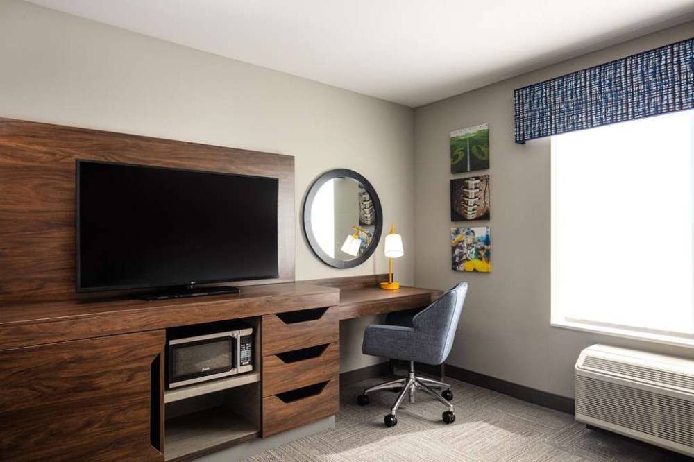 Hampton Inn By Hilton Green Bay Stadium 9