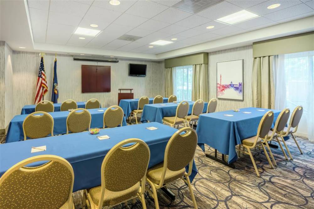 Hampton Inn Clifton Park 2