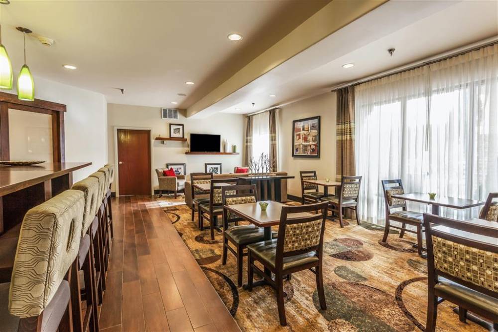 Hampton Inn Colorado Springs-airport 3