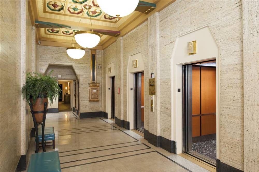 Hampton Inn Indianapolis Dwtn Across From Circle Centre 2