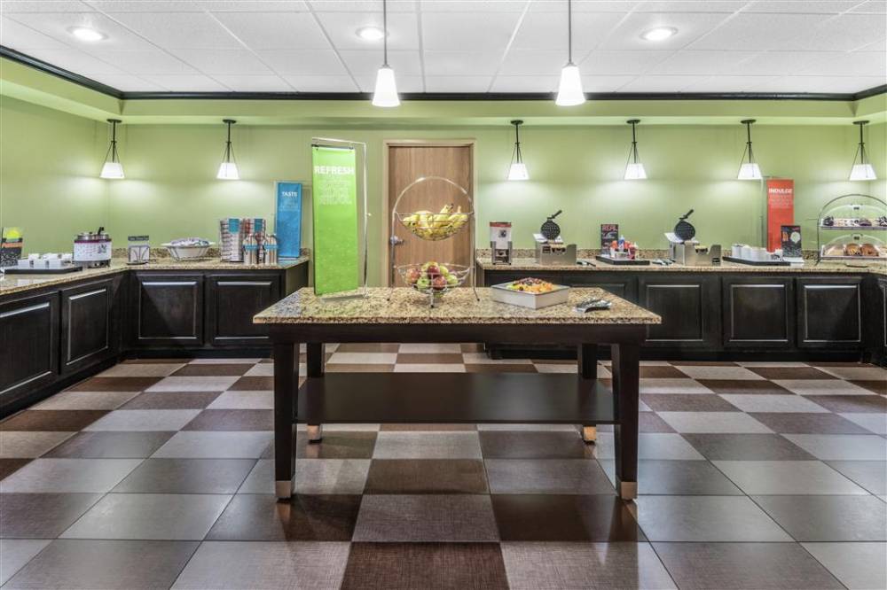 Hampton Inn Lincoln - South/heritage Park 5