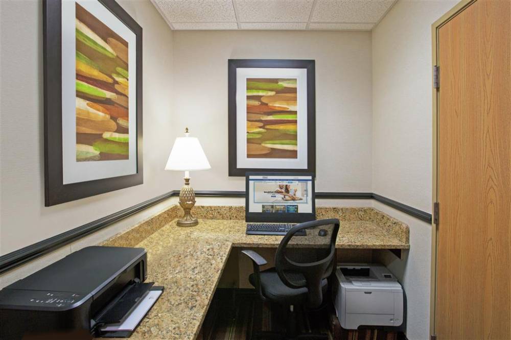 Hampton Inn Lincoln - South/heritage Park 4