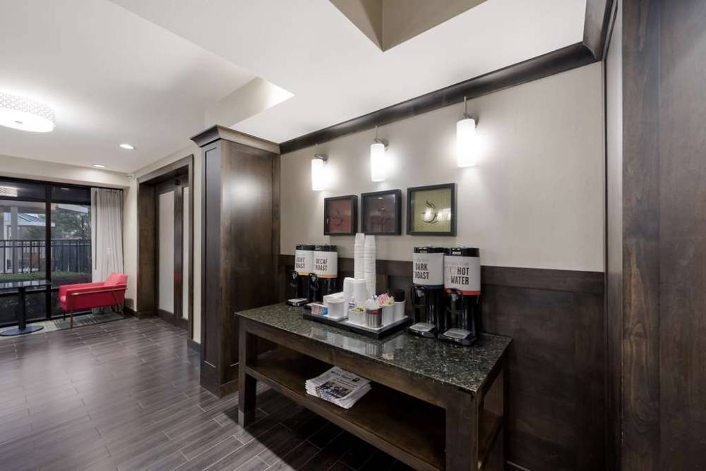 Hampton Inn Marshall  Tx 8
