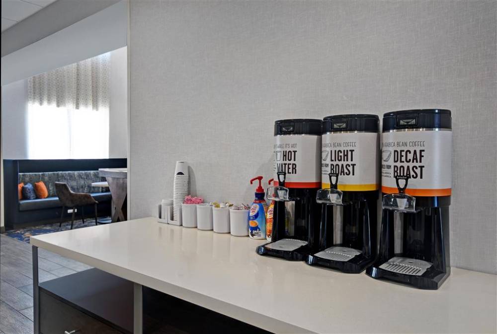 Hampton Inn Midland South 5