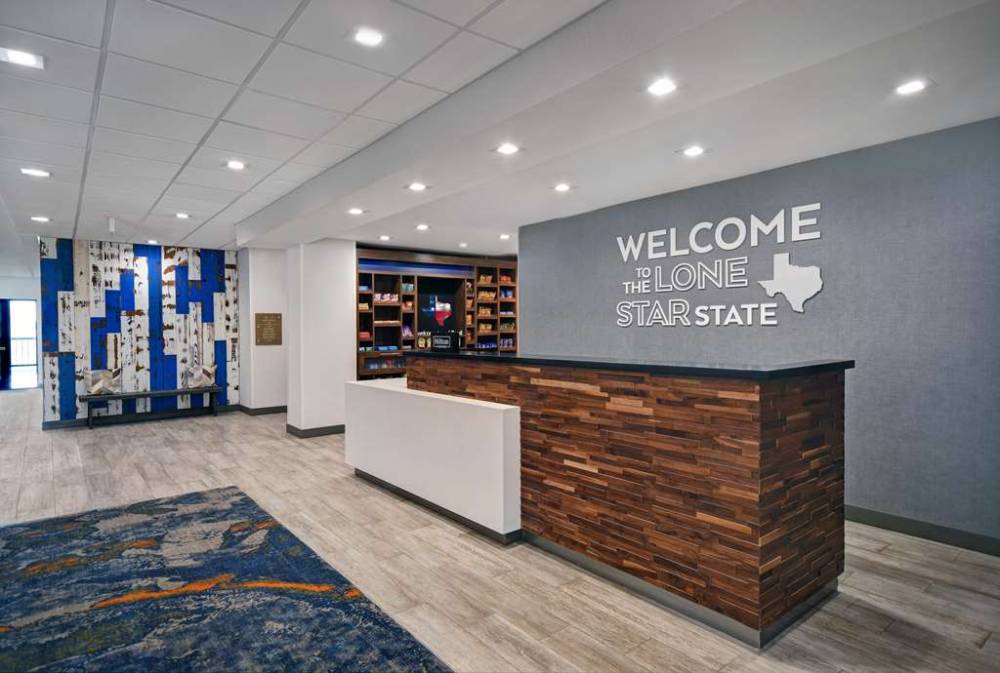 Hampton Inn Midland South 4