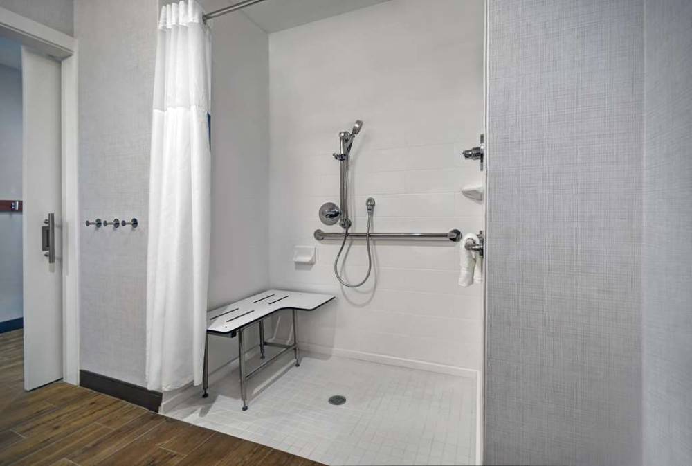 Hampton Inn Midland South 10