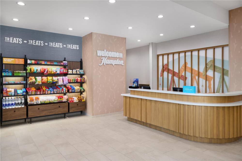 Hampton Inn Midland West 4