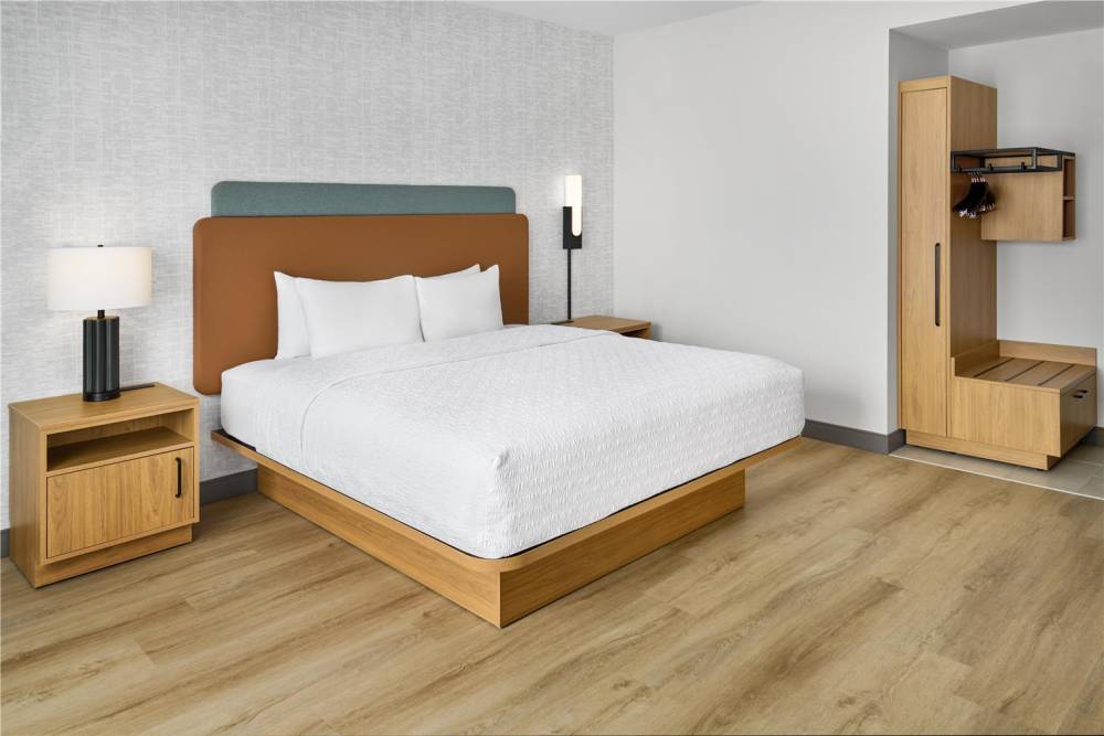 Hampton Inn Midland West 8