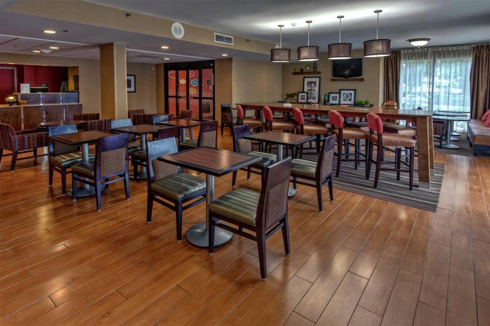 Hampton Inn Raleigh/cary 4