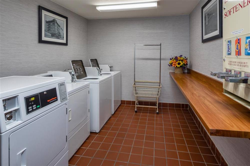 Hampton Inn San Francisco Airport 4